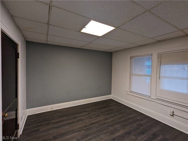 Foto del edificio - 4600 Grand Division Ave