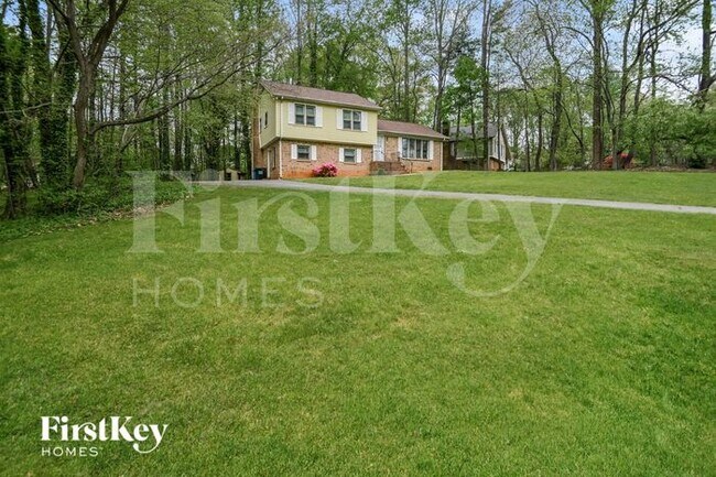 Foto del edificio - 4826 Carving Tree Dr