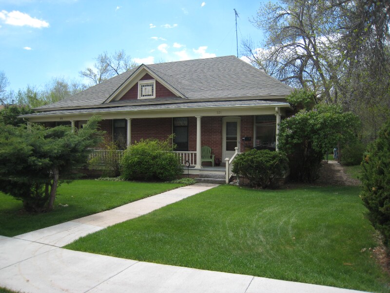 Primary Photo - 321 E Laurel St
