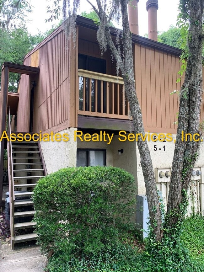 Creek Side Villas, 1 Bedroom featuring a FIREPLACE & DOUBLE BALCONY - Creek Side Villas, 1 Bedroom featuring a FIREPLACE & DOUBLE BALCONY Apartment