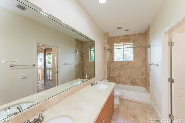 Foto del edificio - 3 br, 2.5 bath House - 3168 Ohio St # 3168