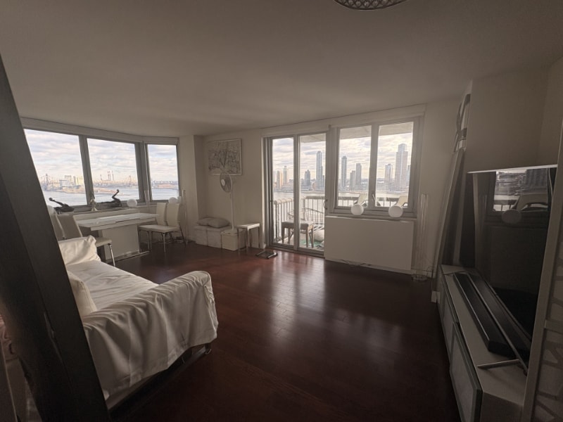 Foto del edificio - 401 E 34th St