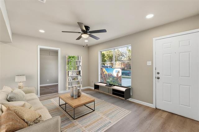 Foto del edificio - 1118 Richard Dr