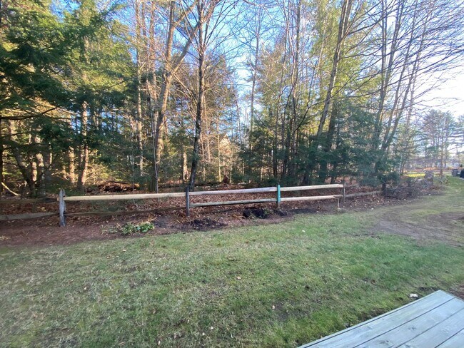 Building Photo - Furnished 2 or 3 bedroom condo Essex Junction