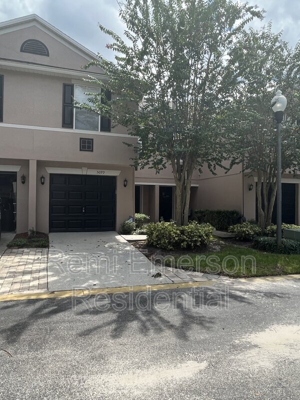 Foto principal - 5099 Monticello Heights Ln