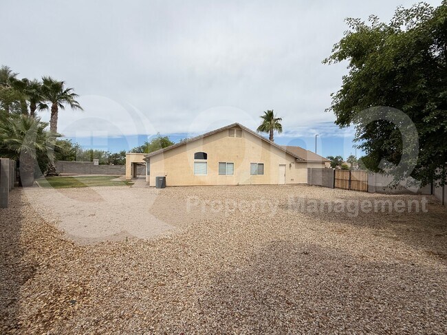 Foto del edificio - 1139 E Morgan Ct