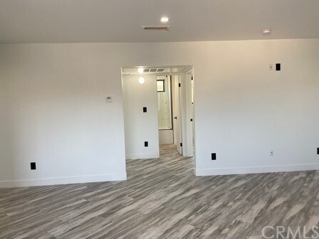 Foto del edificio - 955 N Oxford Ave