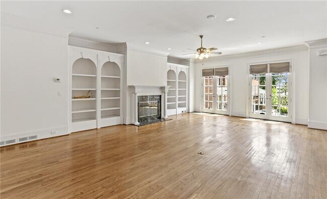 Building Photo - 3533 Roxboro Rd NE