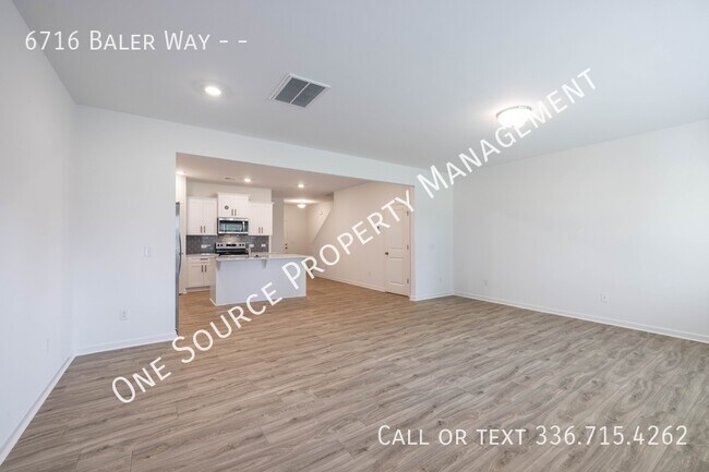 Foto del edificio - 6716 Baler Wy
