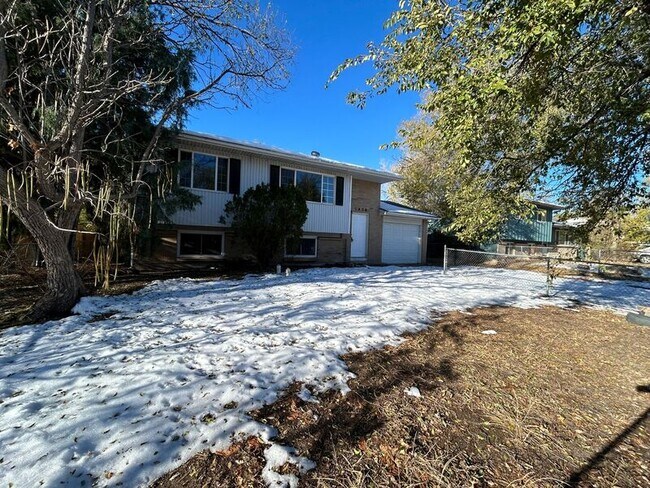 Building Photo - 1456 Bonita Dr