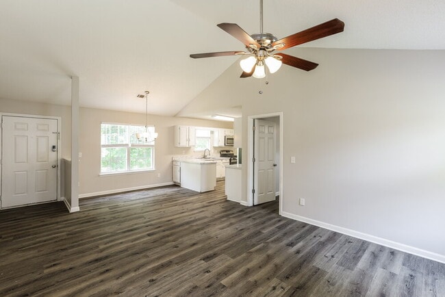 Building Photo - 1310 Waterton Trail