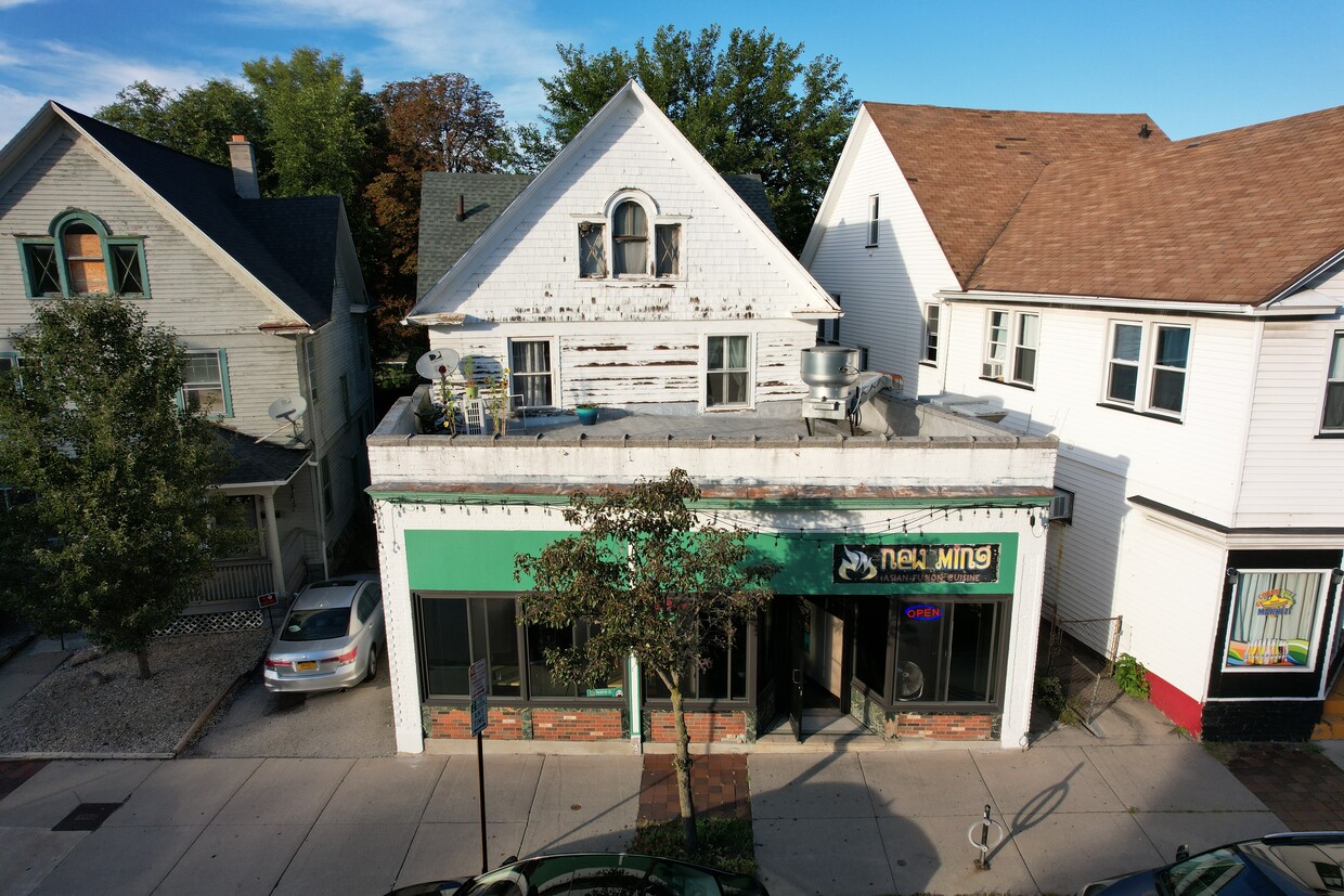 Exterior - 1132 Monroe Ave