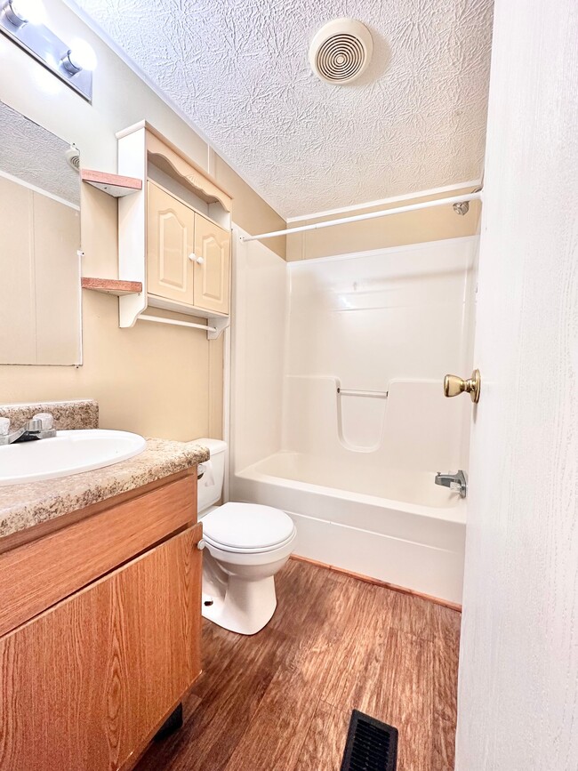 Foto del edificio - 1255 Liberty St