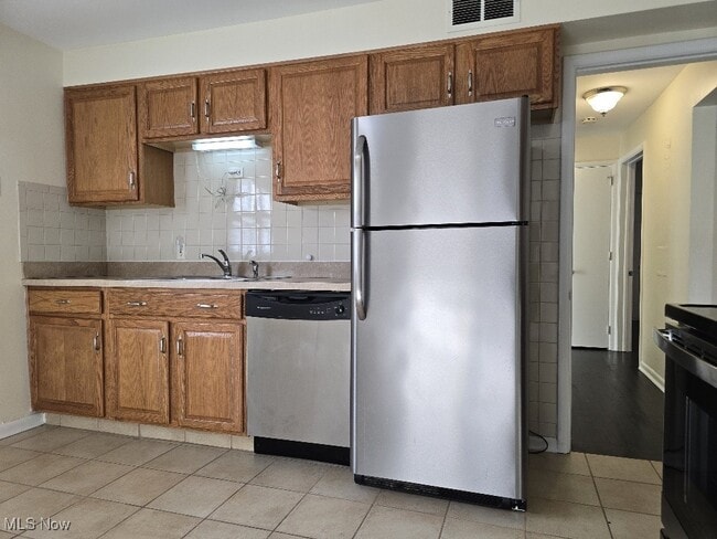 Building Photo - 2314 Westmoor Rd