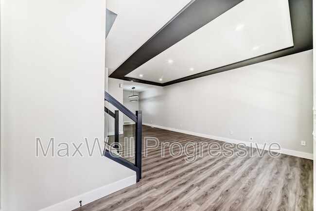 Building Photo - 12901-1123A 123a St NW