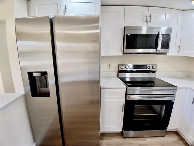 Foto del edificio - 4131 Oak Terrace Dr