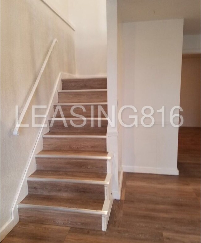 Building Photo - 7619 Monrovia St