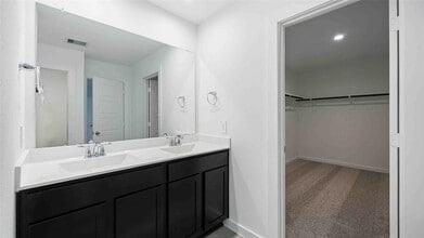 Building Photo - 12316 Churchill downs Dr