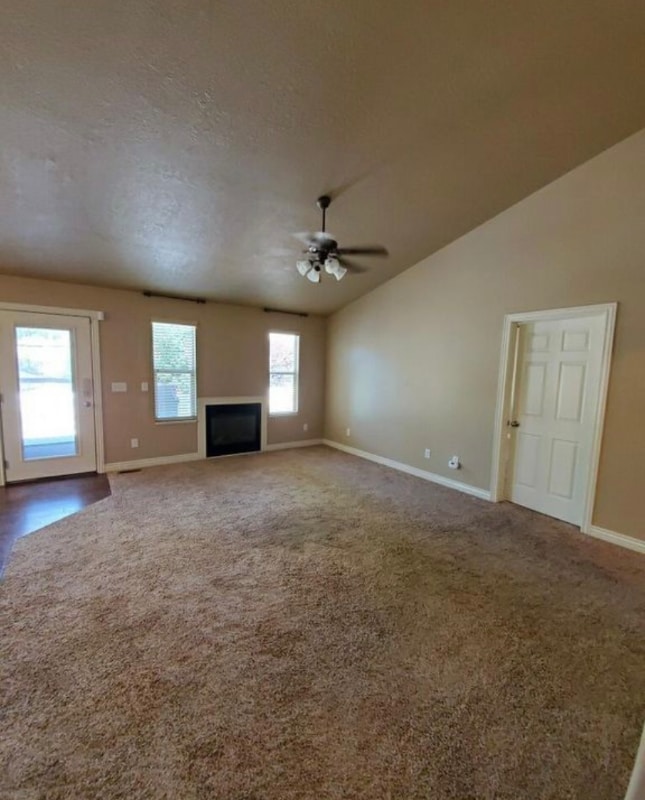 Building Photo - 785 Sage Dr