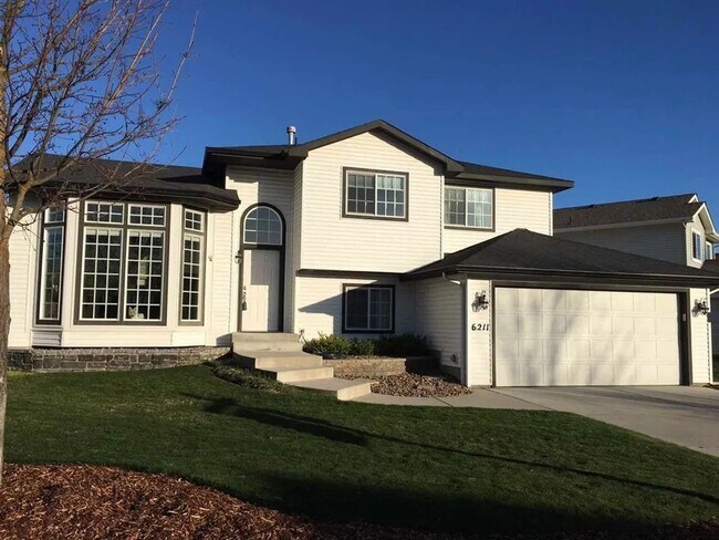 Foto del edificio - Coming Soon – Spacious 4 Bed, 3.5 Bath Hom...