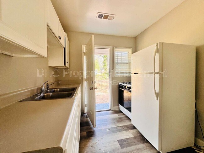 Foto del edificio - 1435 Lynford Dr SW