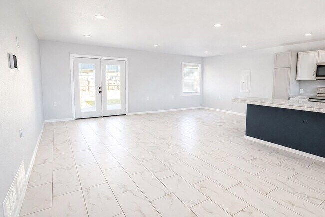 Foto del edificio - 2501 Crown Ave