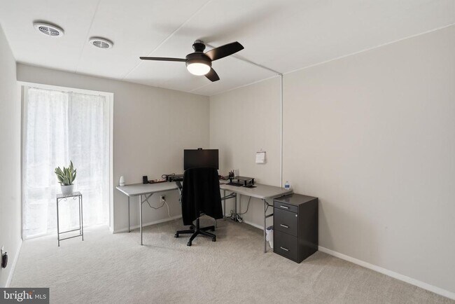 Foto del edificio - 2622 Fort Farnsworth Rd