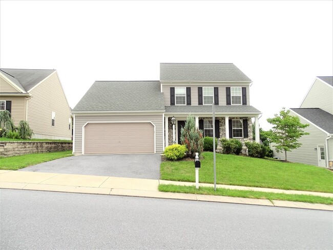 Building Photo - 641 Hamaker Rd