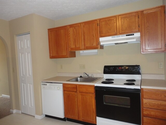 Foto del edificio - 5933 Katelyn Ln