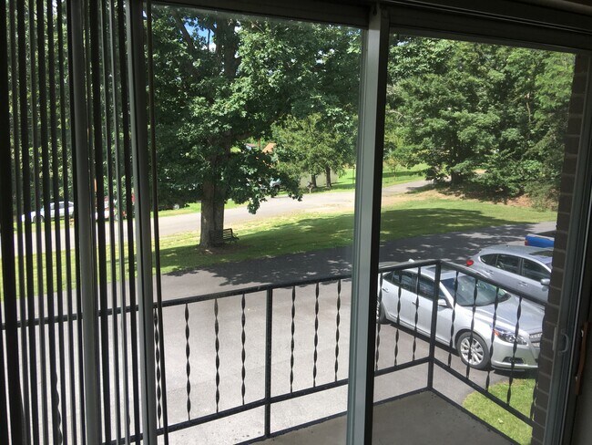 Foto del edificio - 14201 Cedarwood Dr SW