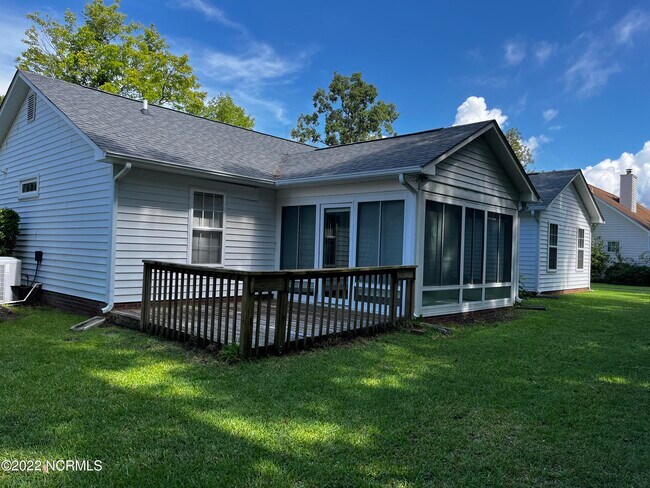 Foto del edificio - 232 Rankin Ct