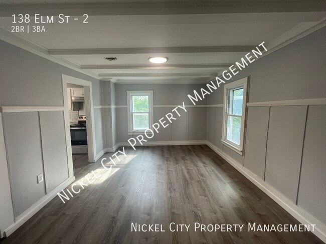 Building Photo - 138 Elm St