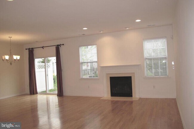 Foto del edificio - 57 Haddon Ct