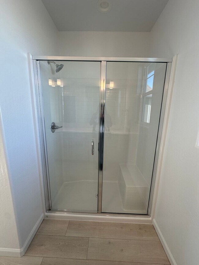Foto del edificio - Newly Built NW Visalia Home Available Now