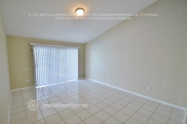 Foto del edificio - 13519 Falcon Pointe Dr