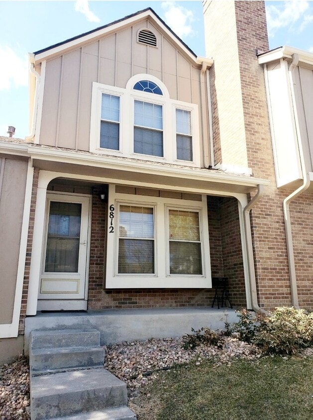 6812 Ravencrest Dr, Colorado Springs, CO 80919 Townhome Rentals in
