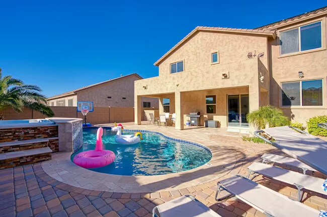Foto del edificio - 5831 W Plum Rd