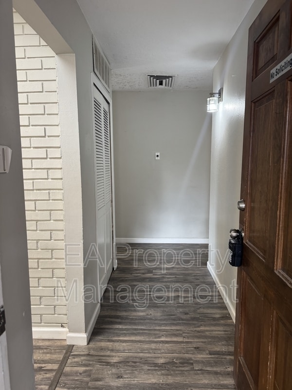 Foto del edificio - 1417 Dorothy St NE