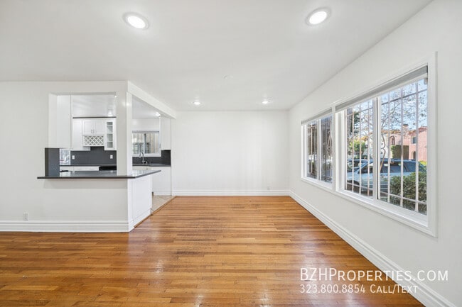 Foto del edificio - 112 S Detroit St