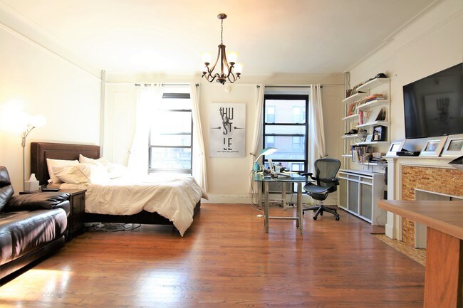 Foto del edificio - 335 W 76th St