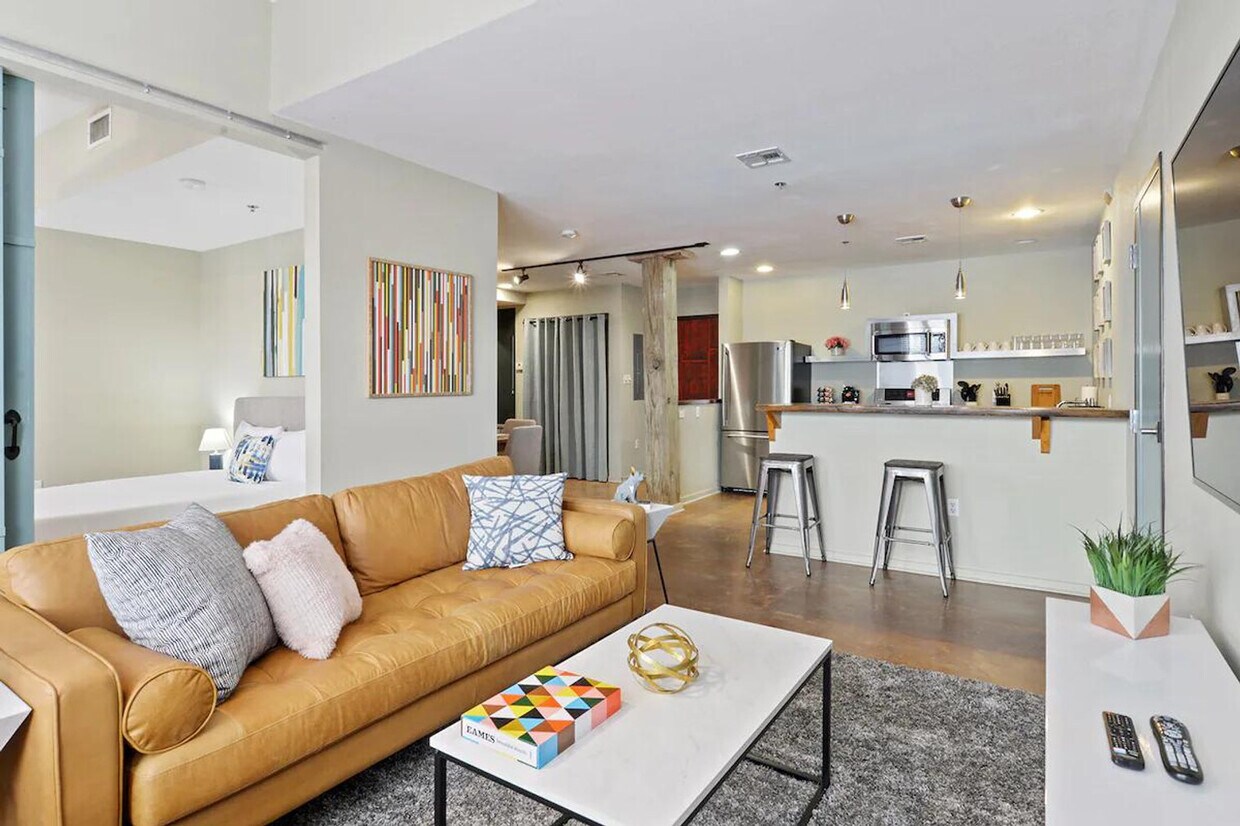Foto principal - 923 Constance St