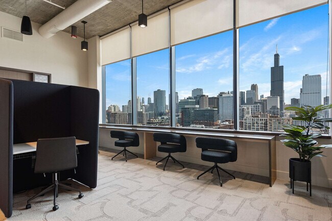 Foto del edificio - 1044 W Van Buren St