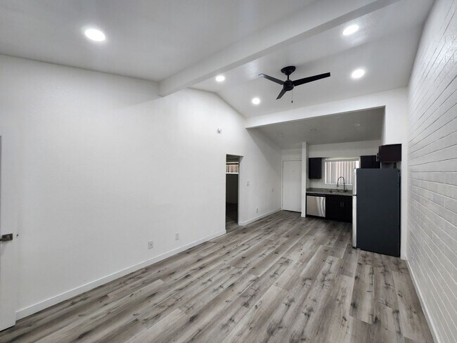 Foto del edificio - 211 S 13th St Unit 04