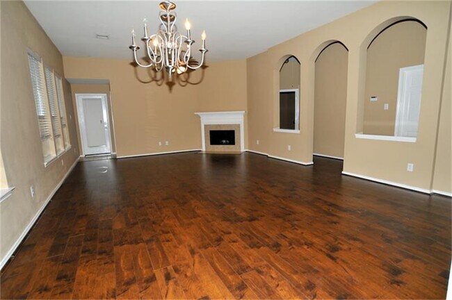 Foto del edificio - 872 Rock Harbor Ln