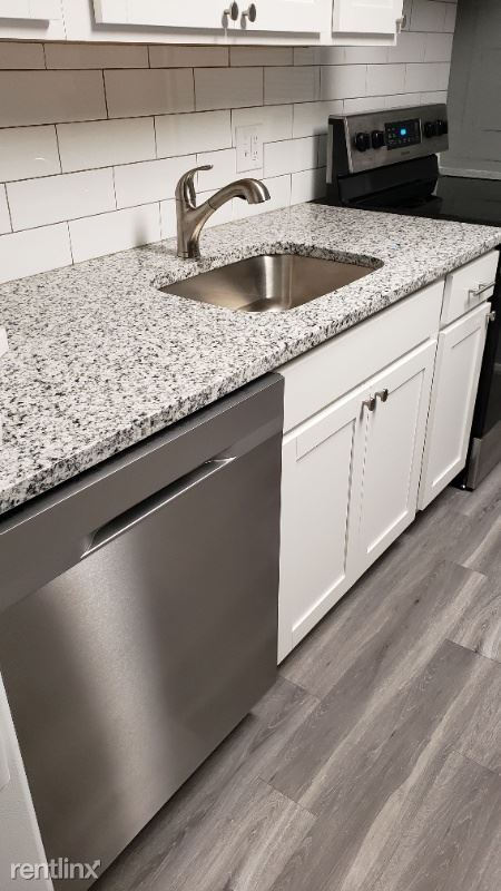 Foto del edificio - 2 br, 1 bath Condo - 1774 Village Green Drive