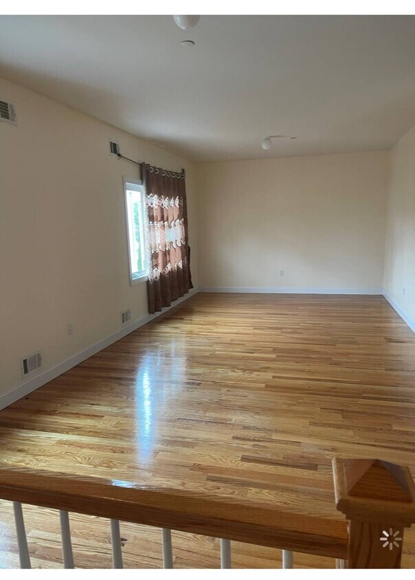 Foto del edificio - 28 Clawson St