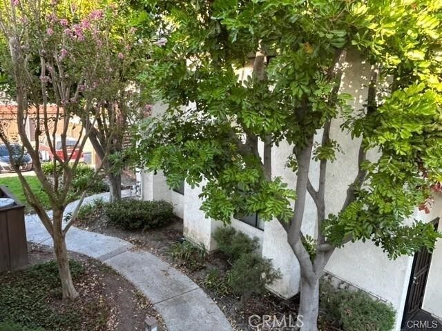 Foto del edificio - 8531 Meadow Brook Ave