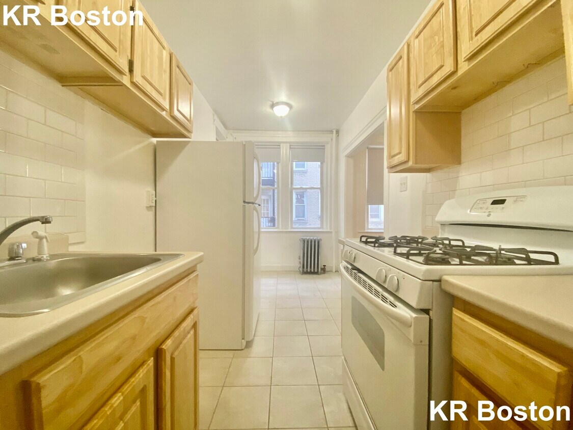 Building Photo - 130 Washington St