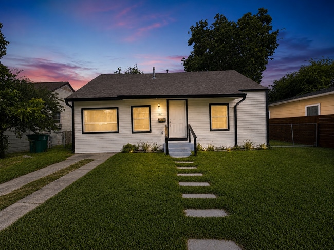 Photo - 6507 Myrtle St House