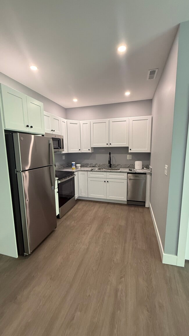 Kitchen - 116 Main St